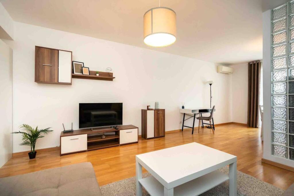 Appartamento Perfect With View And Undergound Parking *